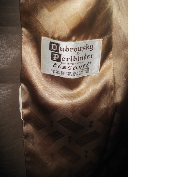 Dubrowsky  Perlbinder Like New Faux Fur Coat Size - Picture 8 of 8